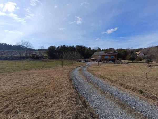 Vente Chalet T5 à Montclar + Sociétés