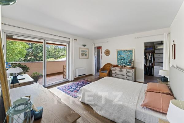 Bastide provençale de prestige avec piscine, maison d'amis et terrain paysager de 2 500 m² à vendre