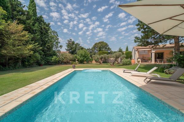 Bastide provençale de prestige avec piscine, maison d'amis et terrain paysager de 2 500 m² à vendre