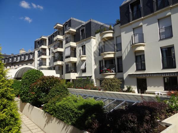 Saint-Germain-en-Laye (78100) Studio en résidence seniors 31m2 Saint Germain en Laye 78100