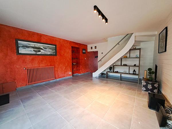 Maison de ville 81m² à SAINT LAURENT SUR SEVRE !!