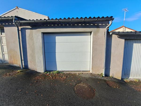 Maison de ville 81m² à SAINT LAURENT SUR SEVRE !!