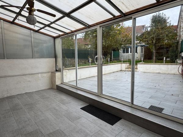 MAISON GRANDE PIÈCE DE VIE - 5 CHAMBRES & 2 BUREAUX