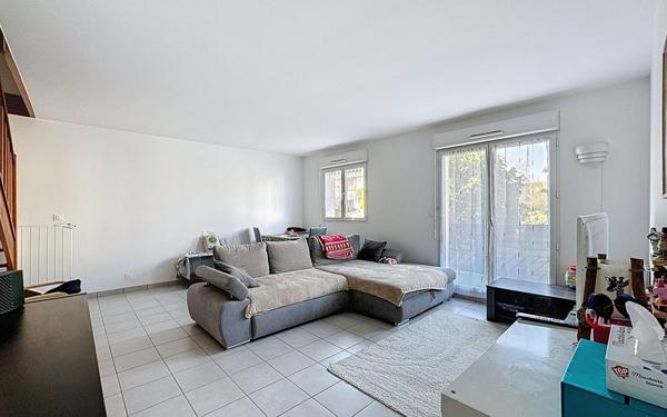 Appartement à vendre    4 pièces • 71,79 m2 Roissy-en-Brie