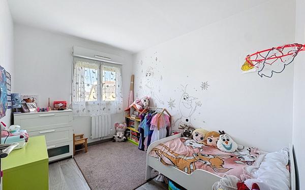 Appartement à vendre    4 pièces • 71,79 m2 Roissy-en-Brie