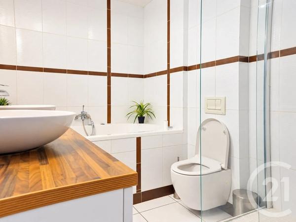 Appartement F3 à vendre  3 pièces - 60,73 m 2   CAGNES SUR MER  - 06