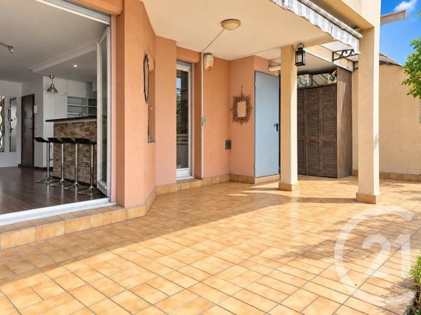 Appartement F3 à vendre  3 pièces - 60,73 m 2   CAGNES SUR MER  - 06