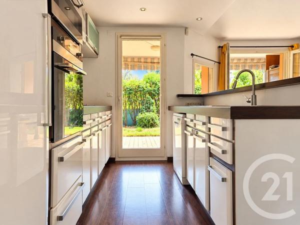 Appartement F3 à vendre  3 pièces - 60,73 m 2   CAGNES SUR MER  - 06