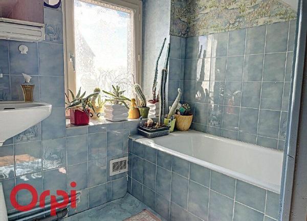 Maison à vendre    7 pièces •  Arpheuilles-Saint-Priest