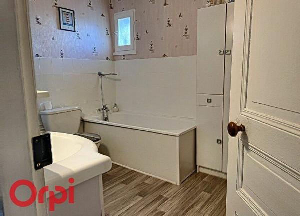 Maison à vendre    7 pièces •  Arpheuilles-Saint-Priest