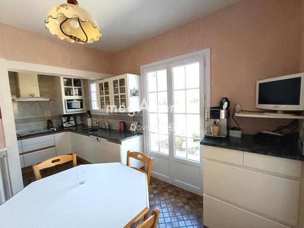 Maison à La Roche-sur-Yon, 85000 - 8 pièces 212m²