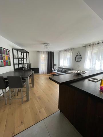 Appartement T3- Orleans centre proche place Dunois .
