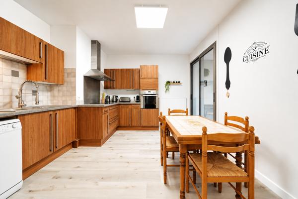 APPARTEMENT T4 DE 90 M² AVEC 3 CHAMBRES, BALCON ET PARKING