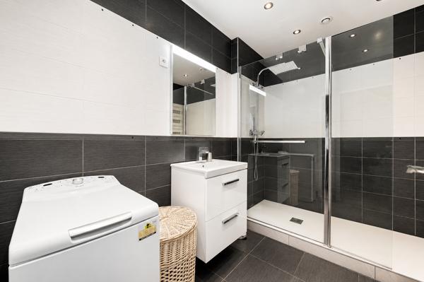 APPARTEMENT T4 DE 90 M² AVEC 3 CHAMBRES, BALCON ET PARKING