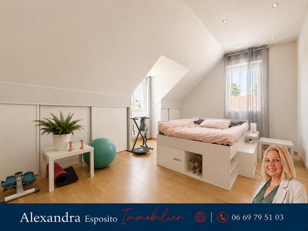 COUP DE CŒUR ASSURÉ – MAISON FAMILIALE RÉCENTE AUX BEAUX VOLUMES, 5 chambres,– 10 min Dreux / Houdan, jardin 1