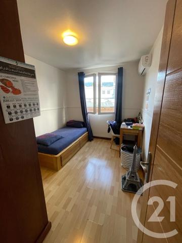 Appartement F4 à vendre  4 pièces - 76,99 m2 ST DENIS - 974