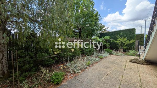 Maison
         8 pièces
        - 157 m² 285 000 € *