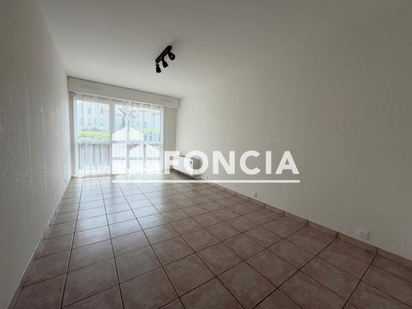 Location Appartement 3 pièces 65.41 m² - 12 RUE FLANDRES DUNKERQUE 1940 Mainvilliers 28300