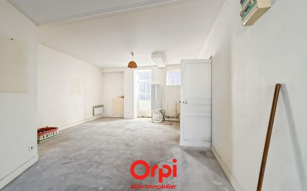 Maison à vendre    3 pièces •  Hérisson