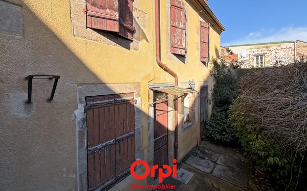 Maison à vendre    3 pièces •  Hérisson