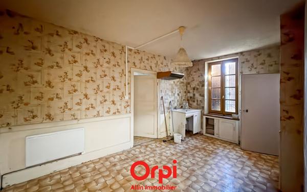 Maison à vendre    3 pièces •  Hérisson