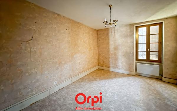 Maison à vendre    3 pièces •  Hérisson