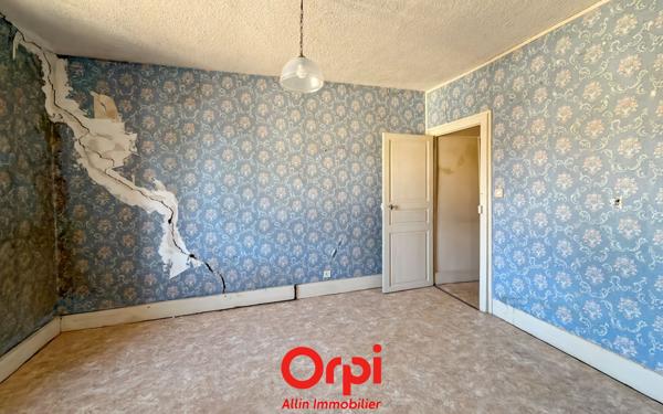 Maison à vendre    3 pièces •  Hérisson