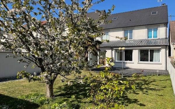 Maison à vendre    7 pièces • 170 m2 Chelles