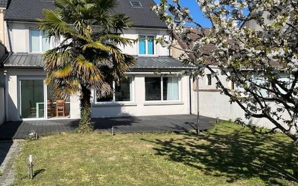 Maison à vendre    7 pièces • 170 m2 Chelles