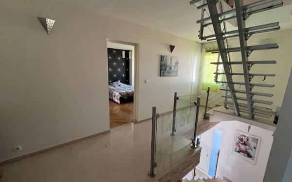 Maison à vendre    7 pièces • 170 m2 Chelles