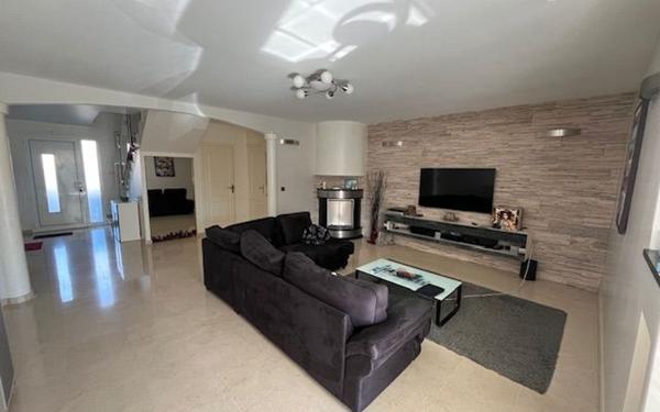 Maison à vendre    7 pièces • 170 m2 Chelles