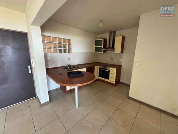 A vendre appartement F2 dans résidence avec piscine le Tampon 14 éme