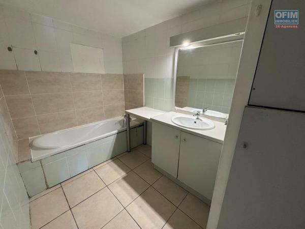 A vendre appartement F2 dans résidence avec piscine le Tampon 14 éme