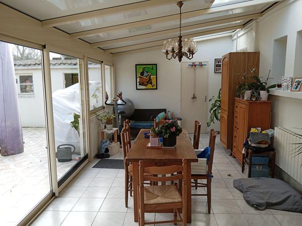 Maison 103 m2 à Rochefort ,2 Chambres, Garage, Piscine.