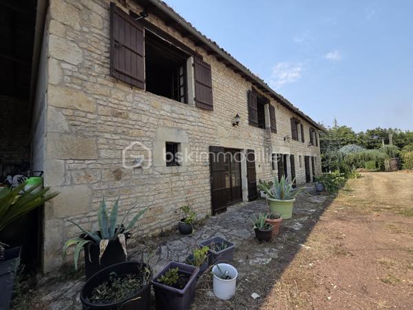 Maison charentaise de 277 m²