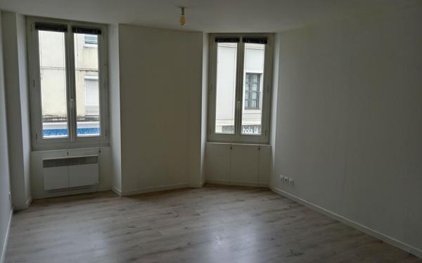 Appartement à louer    2 pièces • 40 m2 Cholet