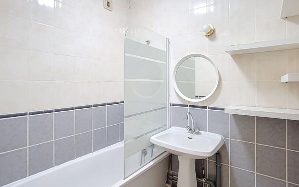 Appartement à vendre    3 pièces • 60,69 m2 Angers