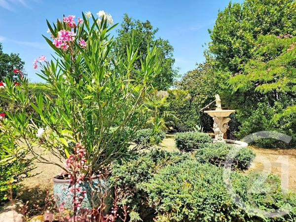Maison à vendre  6 pièces - 157,72 m 2   ST FARGEAU PONTHIERRY  - 77