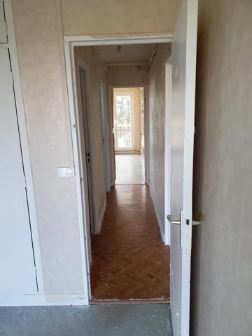 Vente                                                      Appartement
                        
                     3 pièces                      60 m2                     à Taverny