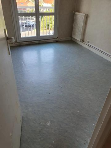Vente                                                      Appartement
                        
                     3 pièces                      60 m2                     à Taverny
