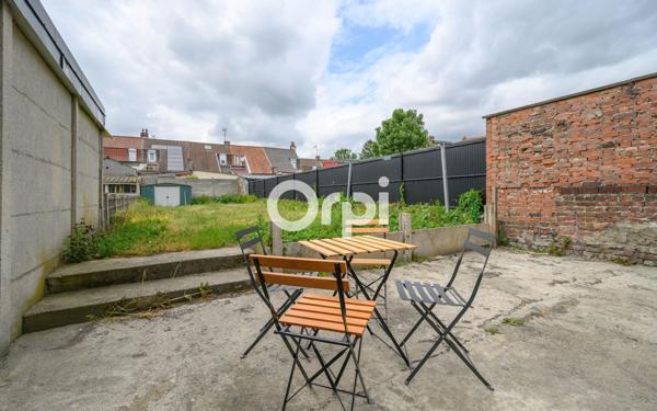 Immeuble à vendre    4 pièces • 122 m2 Douai