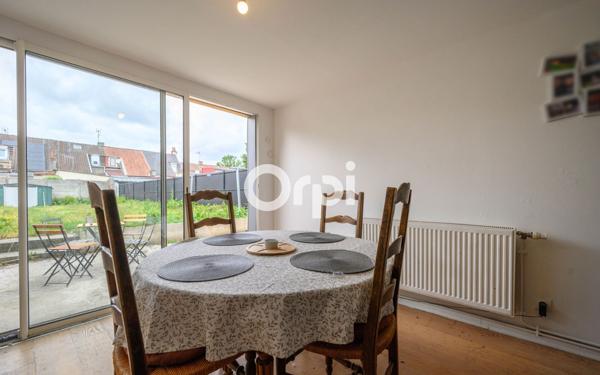 Immeuble à vendre    4 pièces • 122 m2 Douai