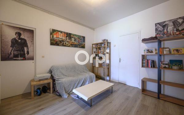 Immeuble à vendre    4 pièces • 122 m2 Douai