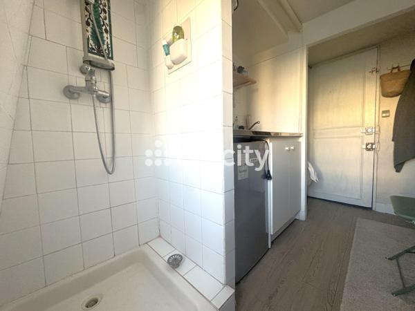 Appartement
         1 pièce
        - 8 m² Exclusivité 60 000 € *