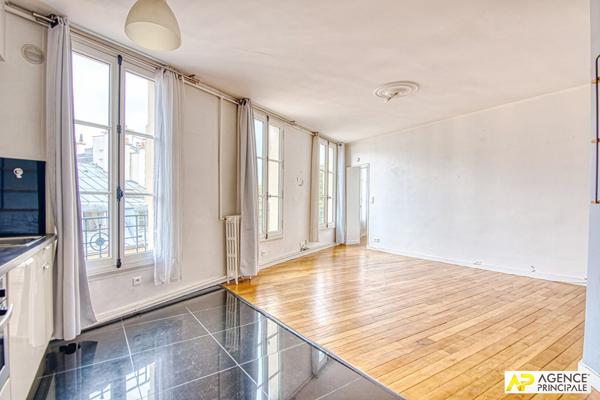 Versailles Saint-Louis château - Appartement 2 pièces 55.42 M² CARREZ €459 000 ** - Référence 25494