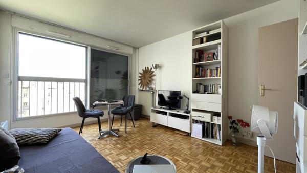 Appartement
         1 pièce
        - 25 m² 237 500 € *