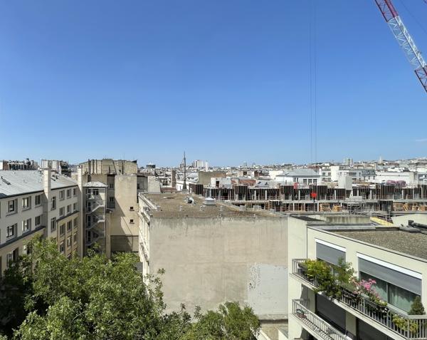 Appartement
         1 pièce
        - 25 m² 237 500 € *