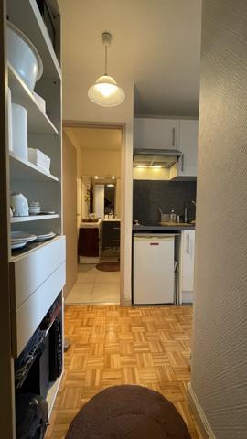 Appartement
         1 pièce
        - 25 m² 237 500 € *