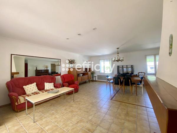 Maison
         6 pièces
        - 140 m² 355 000 € *