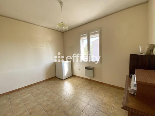 Maison
         6 pièces
        - 140 m² 355 000 € *